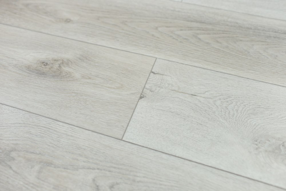 Замковая ПВХ плитка "Art Tile" Дуб Эдинбург (1200*183*6 мм) — купить в Северодвинске