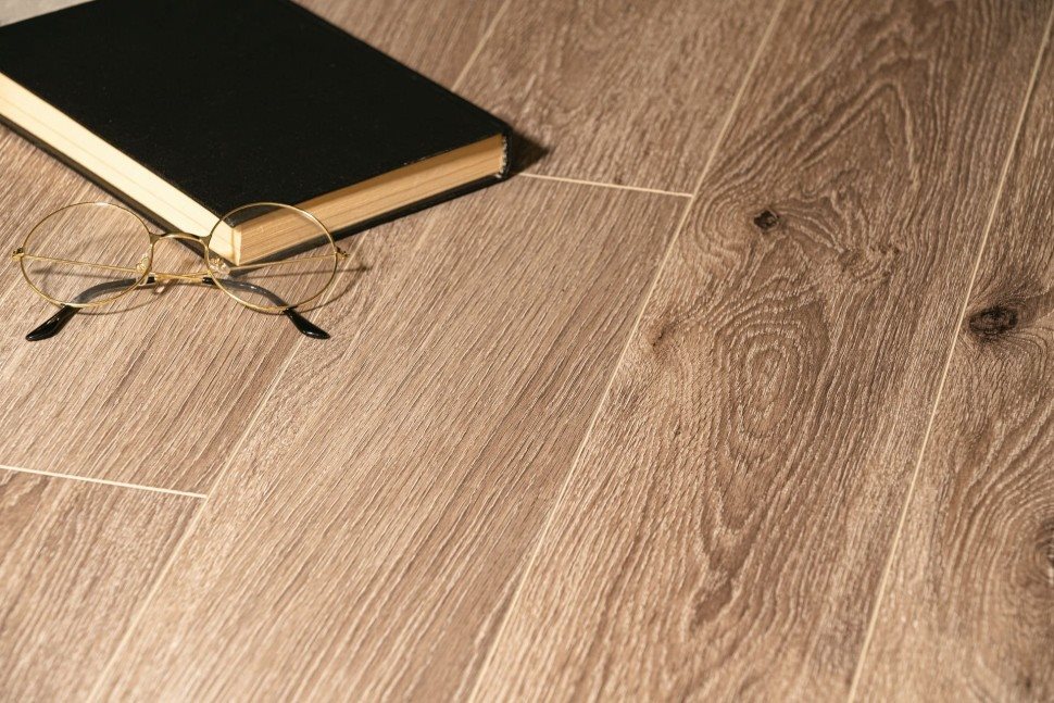 Виниловый ламинат "Bonkeel" Style Дуб Матира (1200*125*4 мм) — купить в Северодвинске