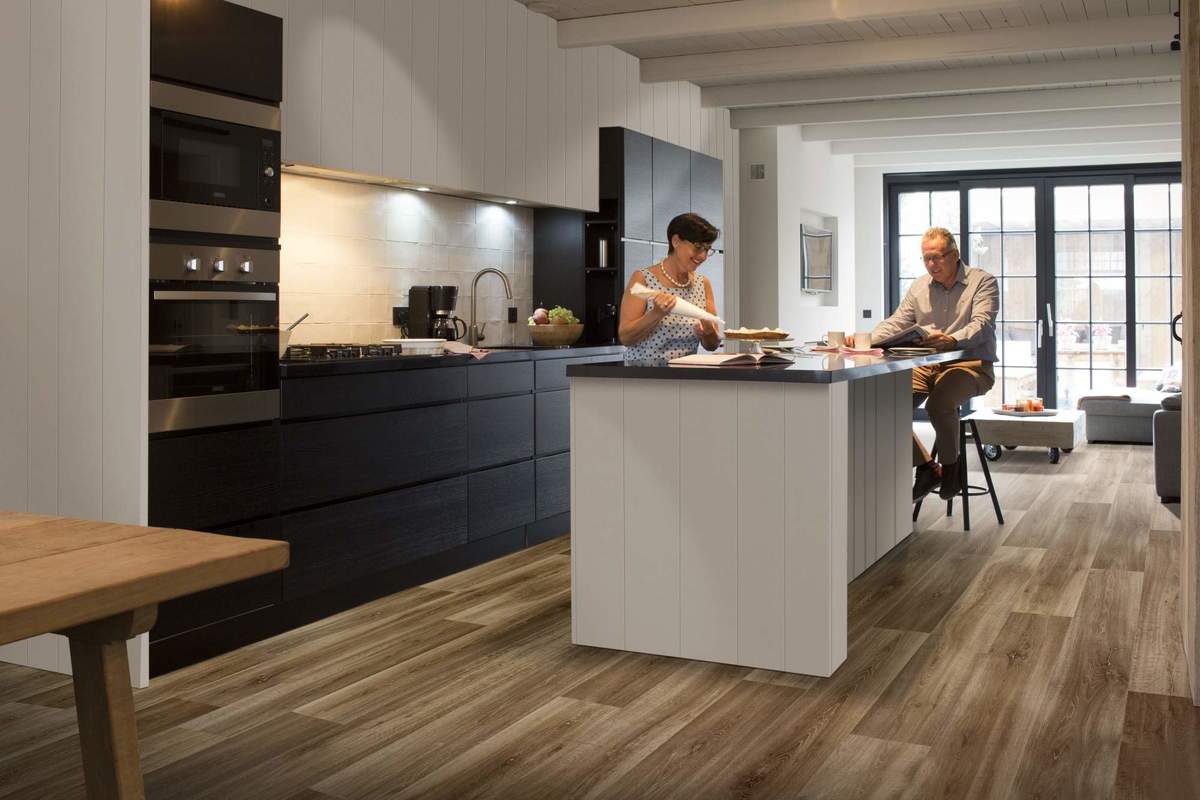 Замковая ПВХ плитка "Berry Alloc" Pureclick 55 LIME OAK 966D (204*1326*5 мм) — купить в Северодвинске