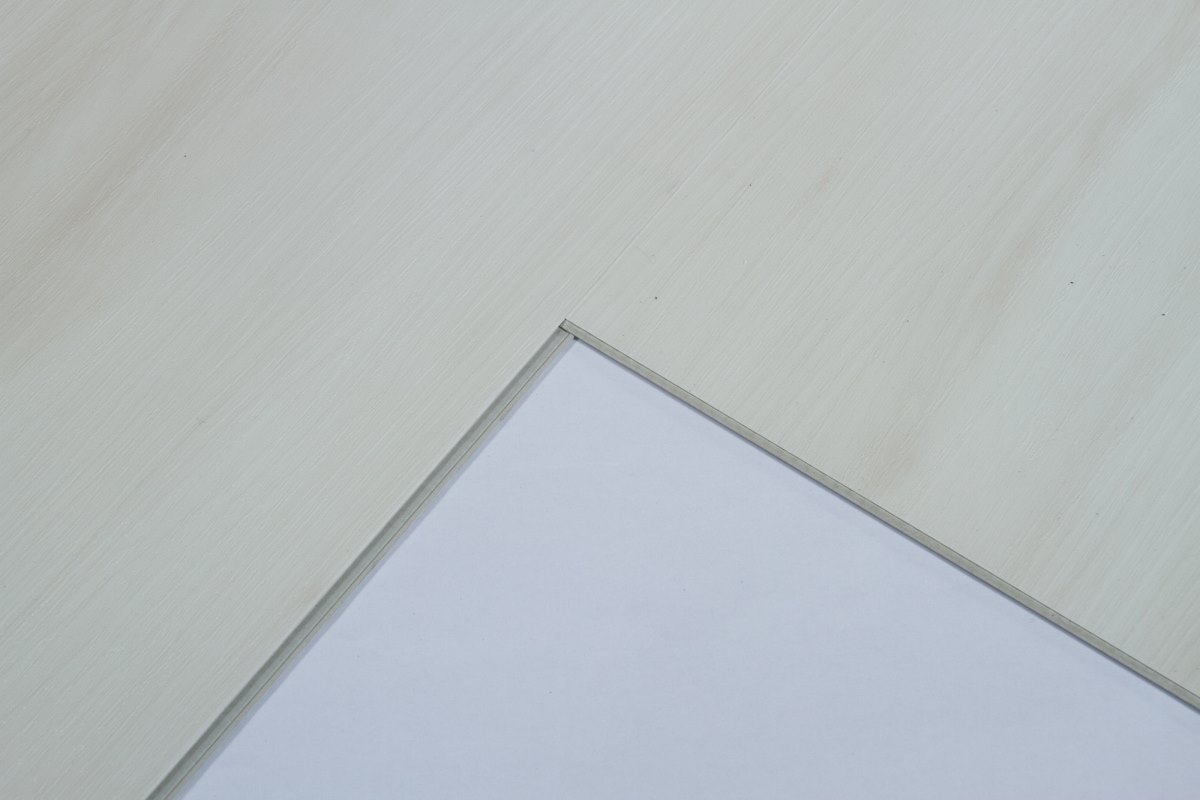 SPC ламинат "OneFloor" ЕСО 8055 (1220*184*4 мм) — купить в Северодвинске