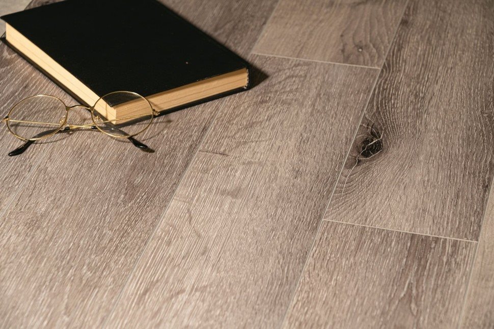 Виниловый ламинат "Bonkeel" Style Дуб Чесил (1200*125*4 мм) — купить в Северодвинске