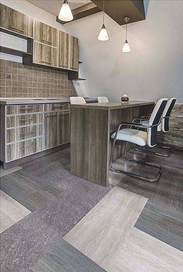 Плитка ПВХ "Tarkett" New Age Serenity (914,4*101,6*2,1 мм) — купить в Северодвинске