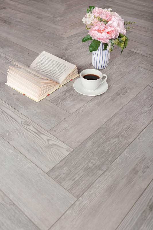 Замковая ПВХ плитка "Aberhof" Carmelita 1687 (615*123*5 мм) — купить в Северодвинске