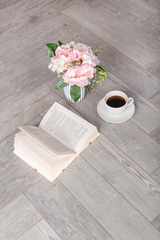 Замковая ПВХ плитка "Aberhof" Carmelita 1687 (615*123*5 мм) — купить в Северодвинске