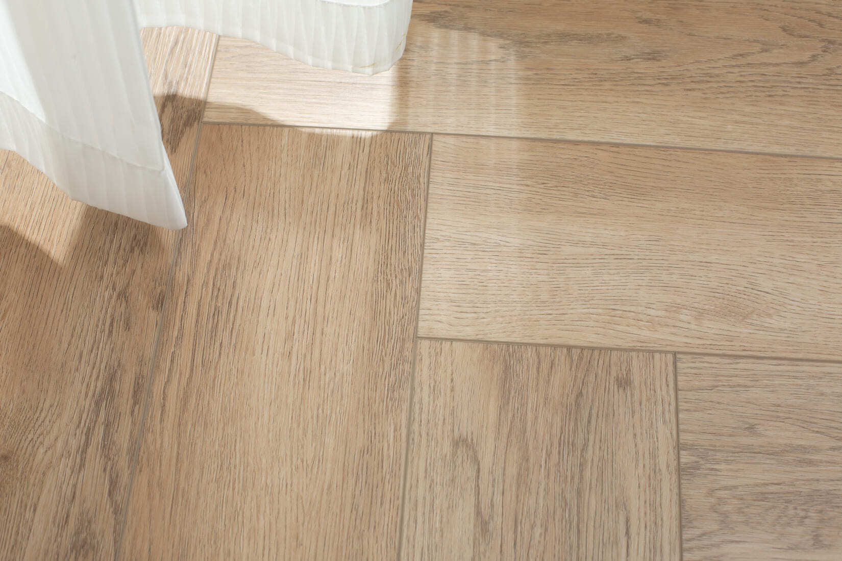 Плитка SPC "OneFloor" 3028 А,В  ЁЛКА (640*128*4 мм) — купить в Северодвинске